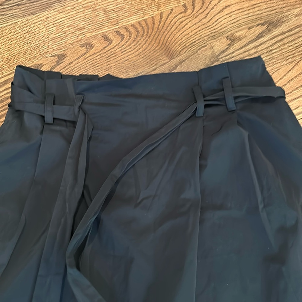 Theory tie waist skirt 
Never worn